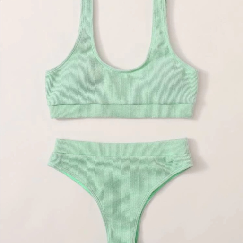 High Waisted Ribbed Bikini - Picture 3 of 4